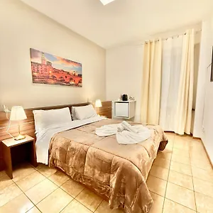 Apartments&rooms Porta Vittoria , Verona Italia